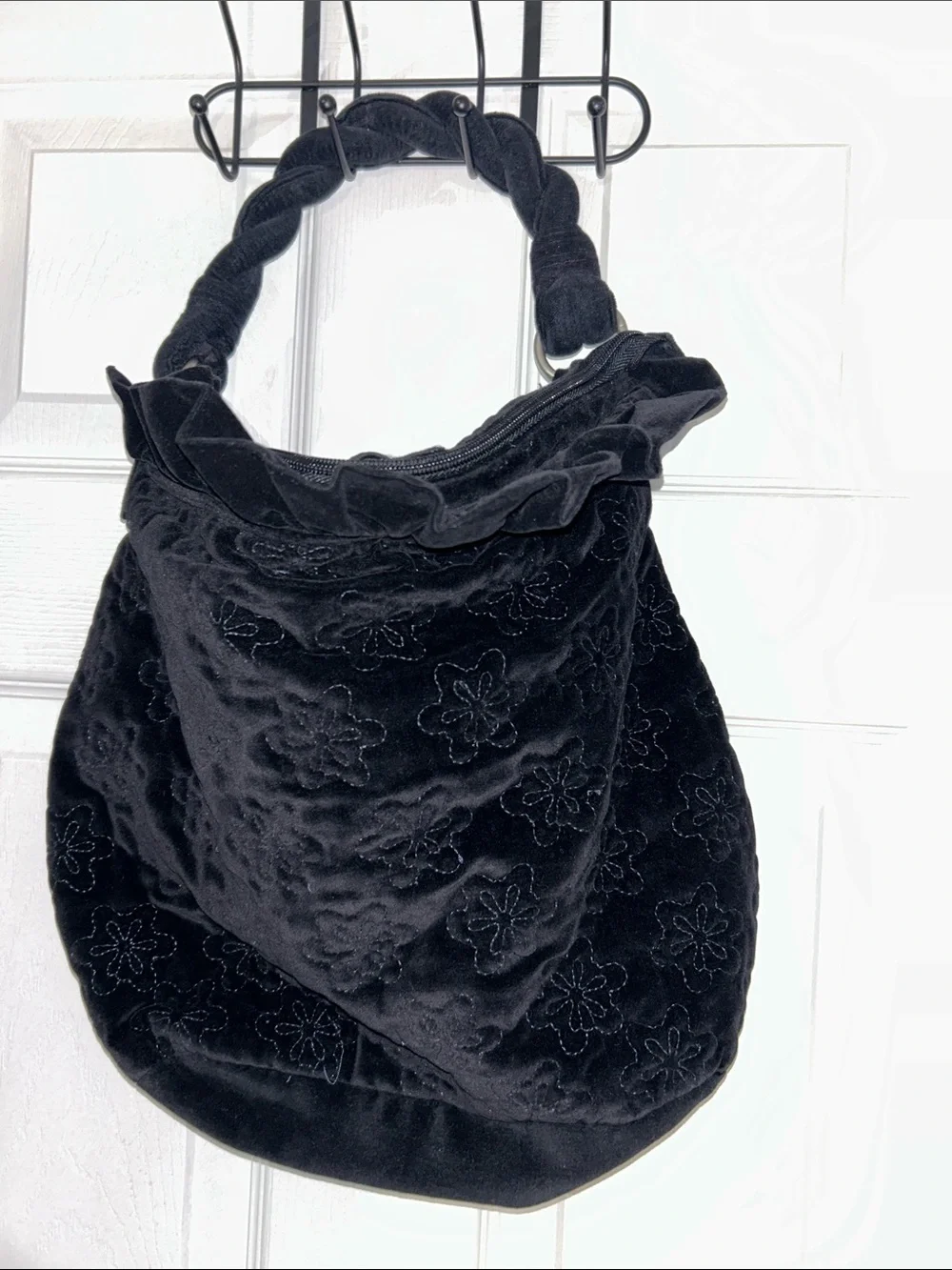 Vintage (100% cotton) Old Navy Black Velvet Ruffled Hobo Bag - Women